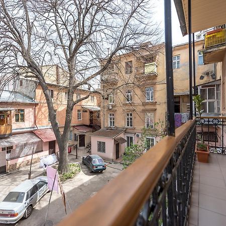 Studio Apartment In Center Of Odesa Екстериор снимка