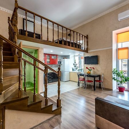 Studio Apartment In Center Of Odesa Екстериор снимка