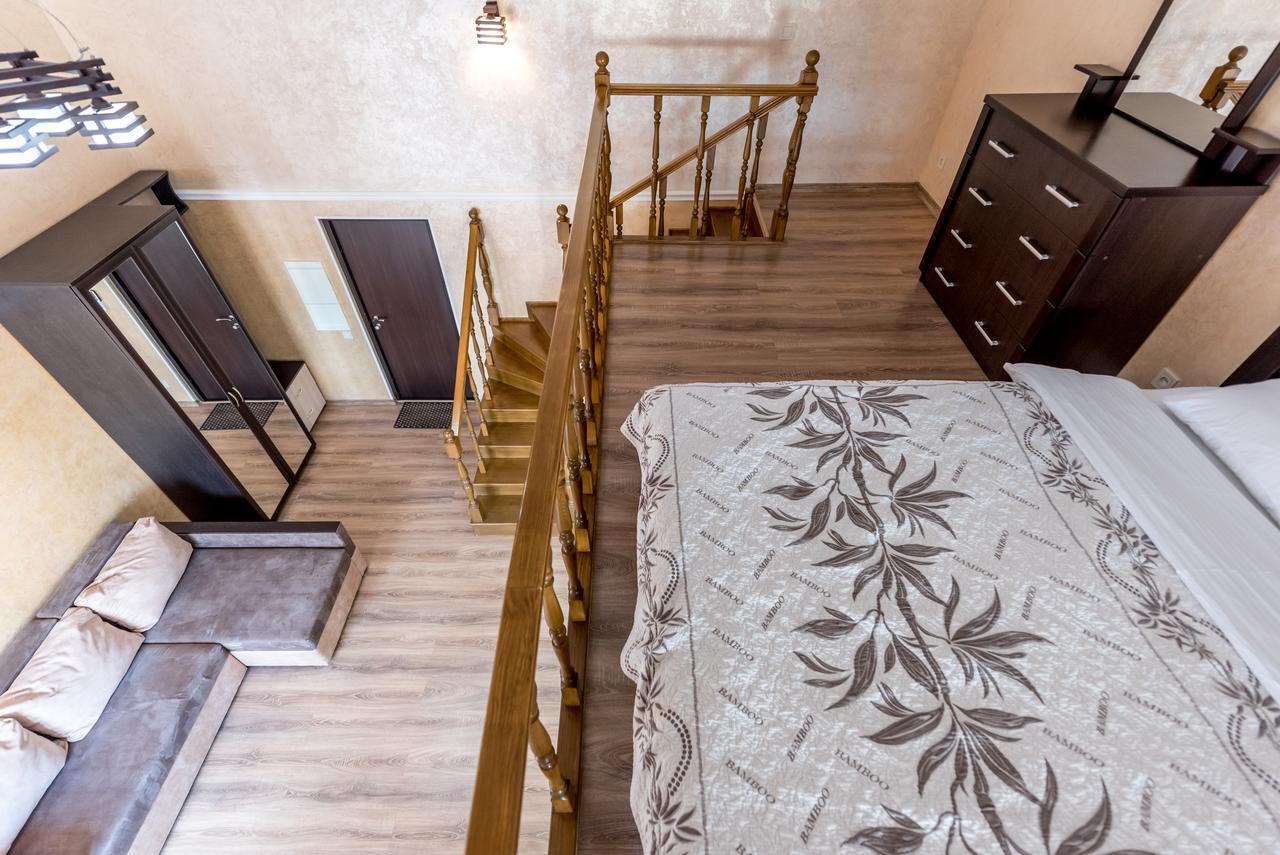 Studio Apartment In Center Of Odesa Екстериор снимка