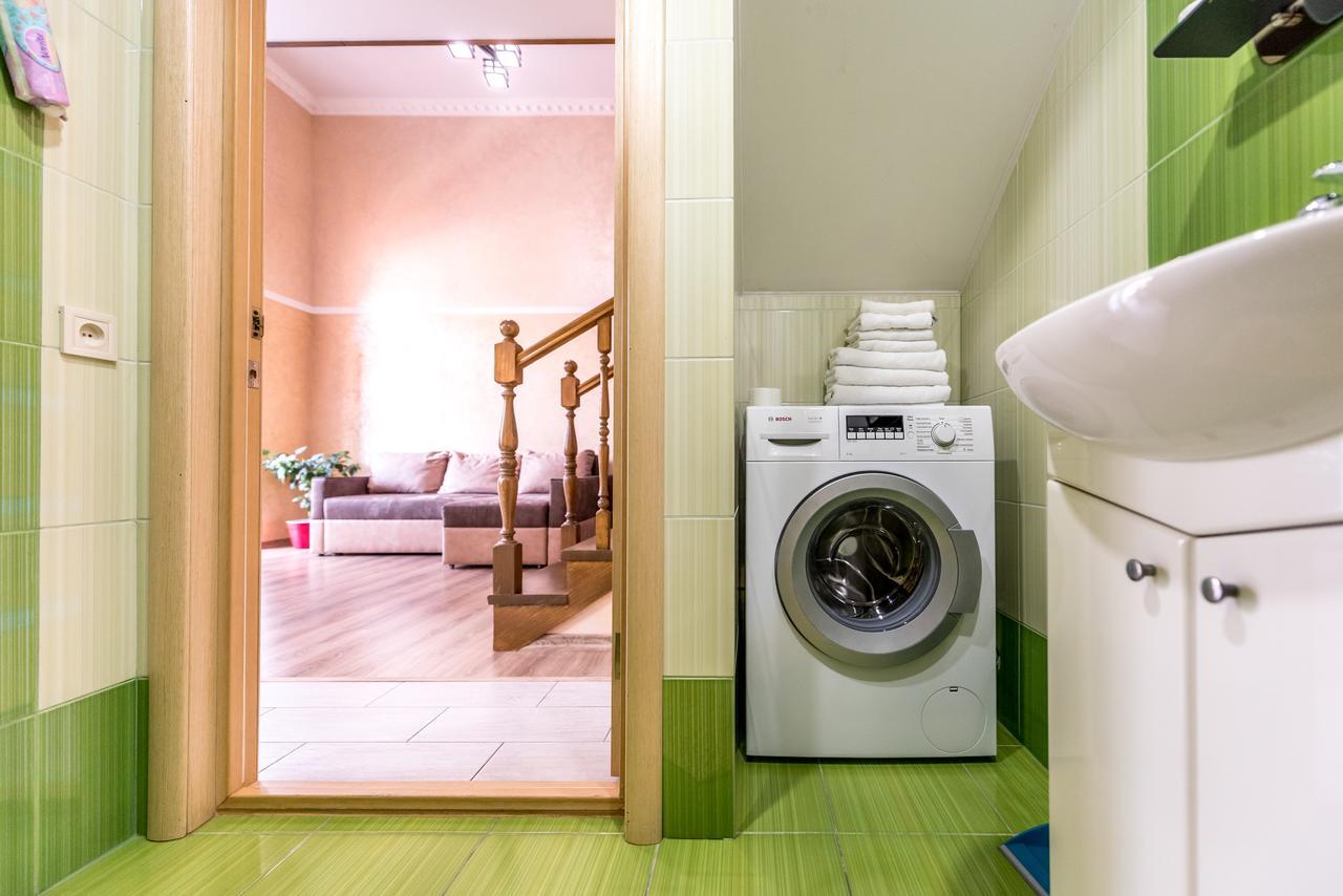 Studio Apartment In Center Of Odesa Екстериор снимка